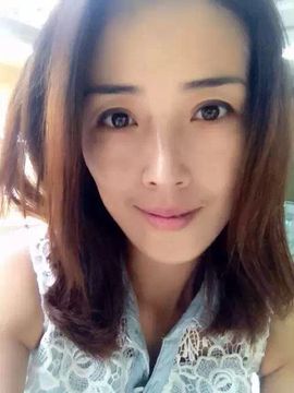 山西小田震主播照片