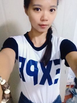 女土匪ヾ锦瑟主播照片