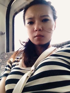 女土匪ヾ锦瑟主播照片