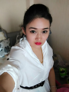 我是艺宝主播照片