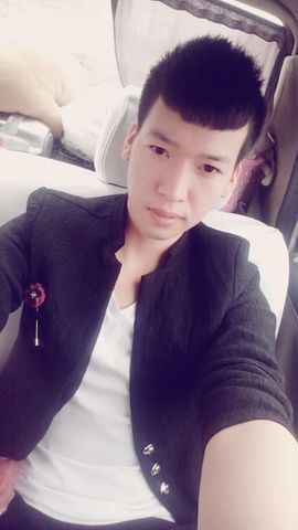 暖心男帝i主播照片
