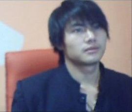 泪久雨人哥主播照片