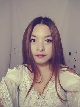 知心眉眉主播照片