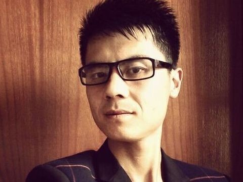 迎風①吻海报