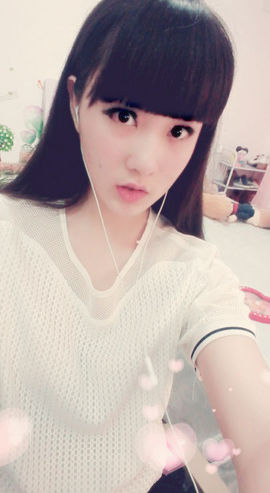 疯疯癫癫De萱儿主播照片