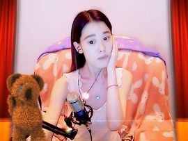 默.美主播照片