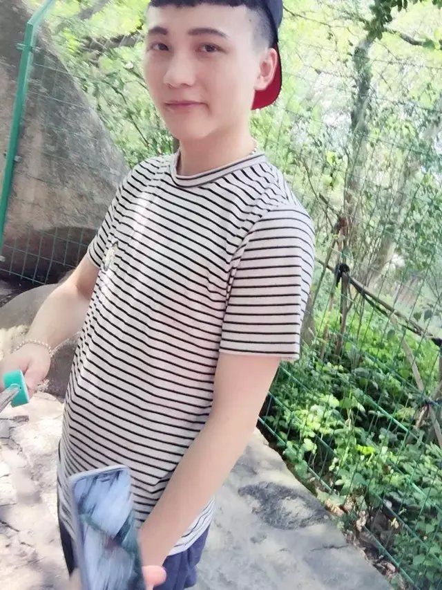 超级无敌三炮的主播照片