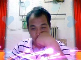 山鹰旁的孤独者主播照片