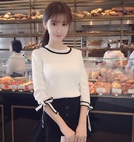 九月贝甜主播照片