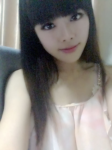 紫。烟。轻。绕。主播照片