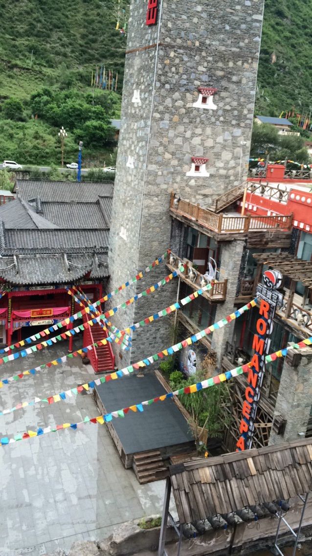 宫贺林主播照片