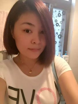 $艳儿主播照片