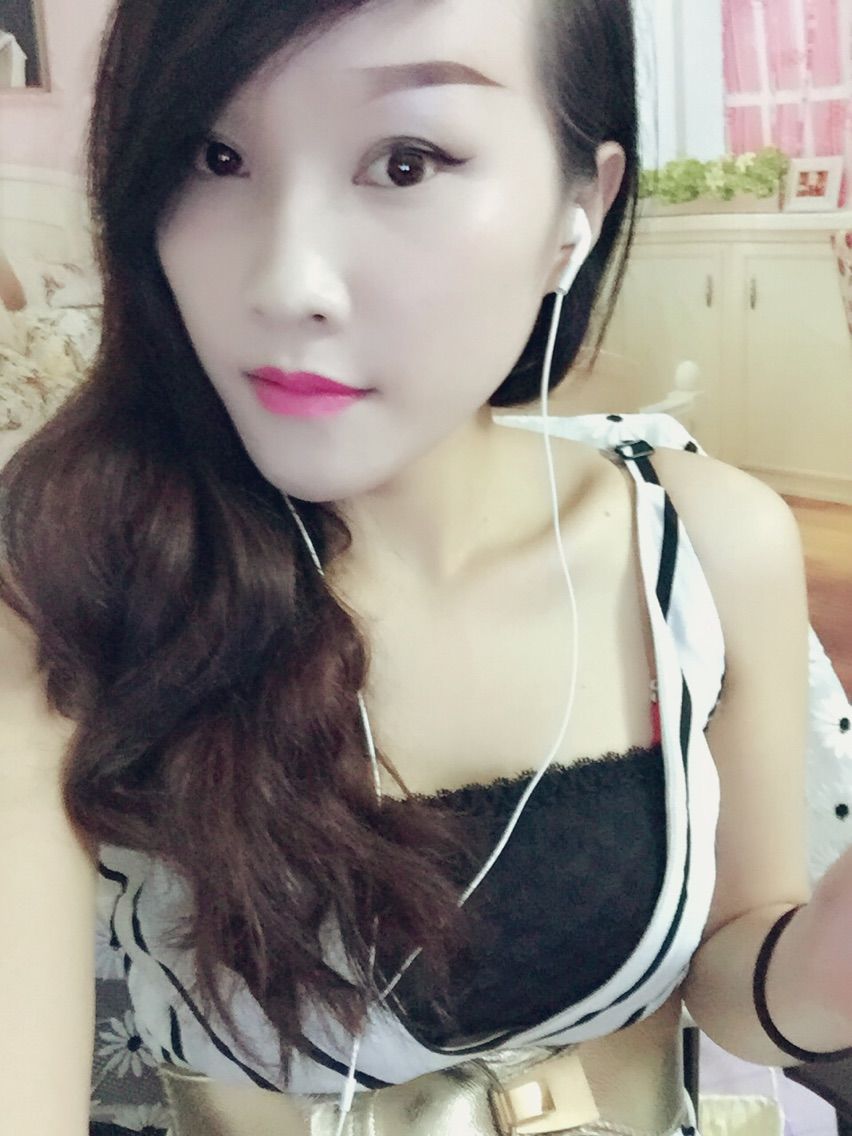 ～小样的主播照片