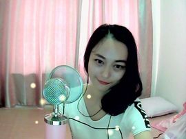 哈哈我是小怒怒主播照片