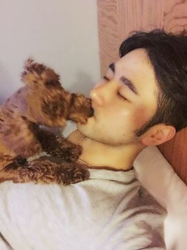 胡子欧巴主播照片