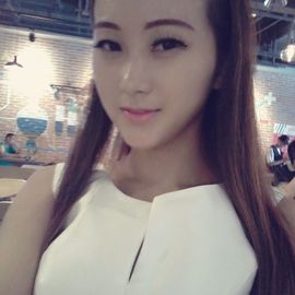 小豆儿丁主播照片