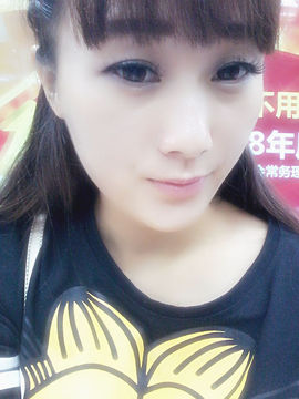 小豆儿丁主播照片