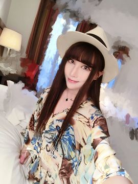 凌薇丶主播照片