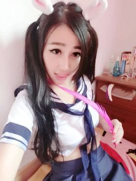 Lucky彤主播照片