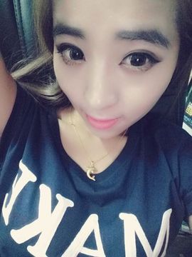 荷曦♫つ主播照片