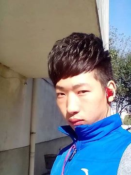 赵宝尔主播照片