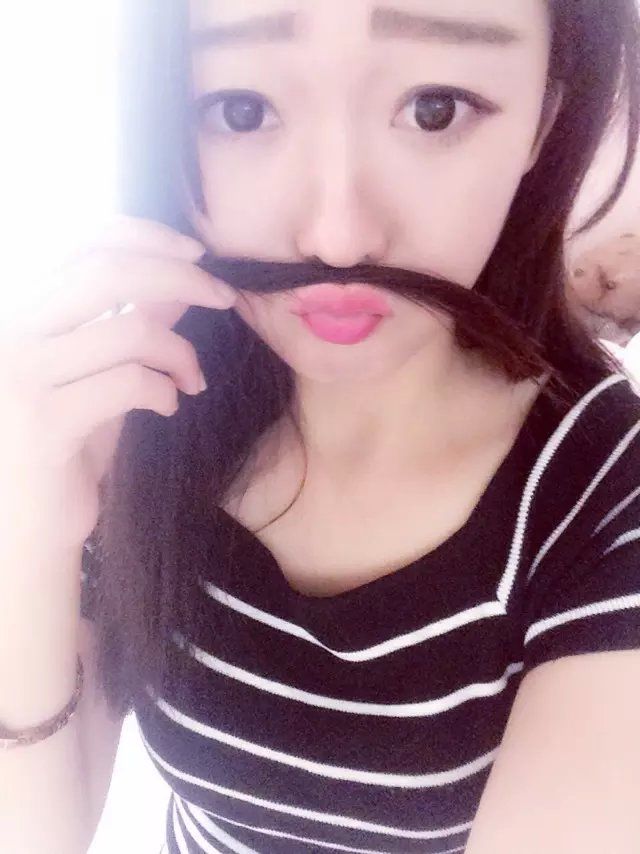 昵称违规，请重新修改的主播照片