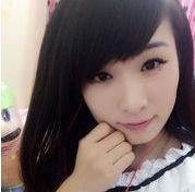 没事看下美女听听歌的主播照片