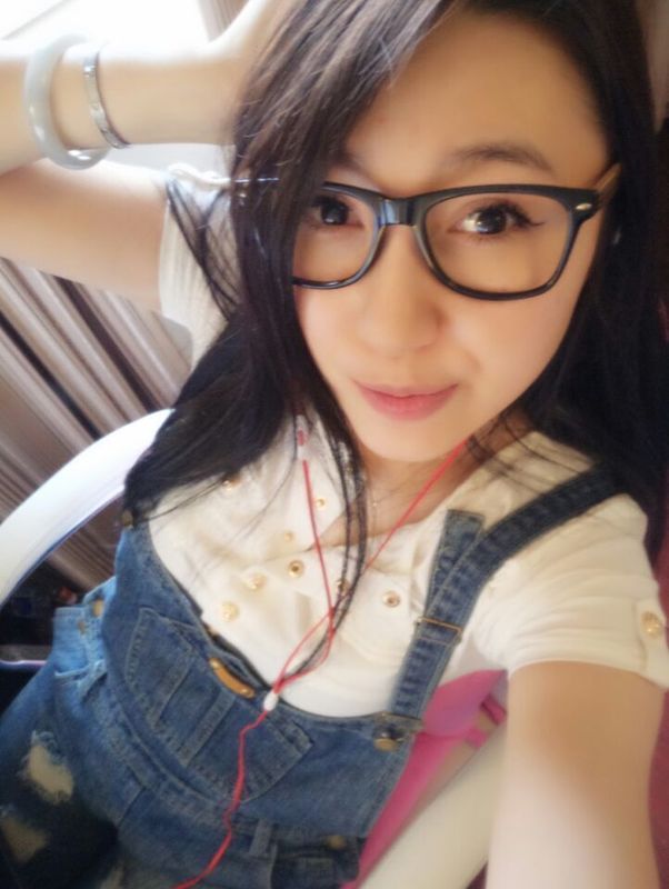 一世欢颜゛๑的主播海报