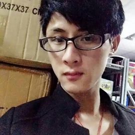 贁♔鎵♔孓主播照片