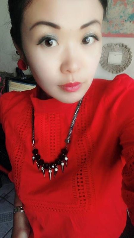 多愁善感的小女人的主播海报