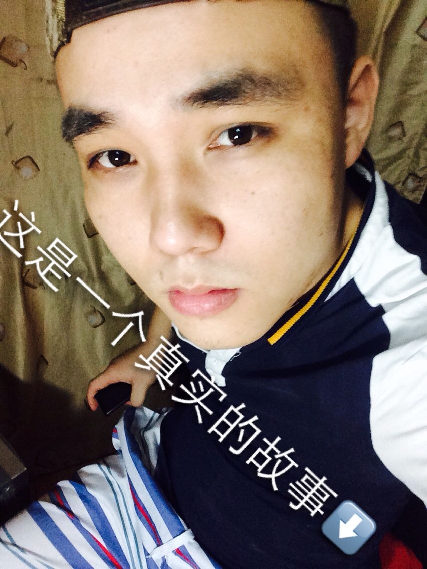 满意嘉措主播照片
