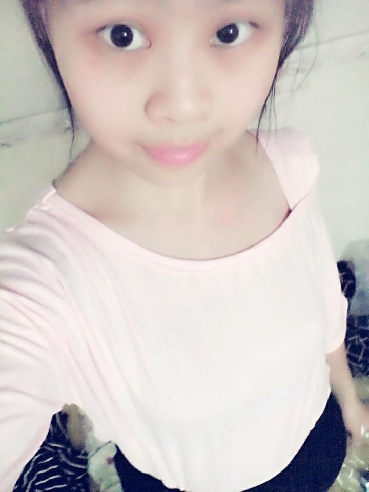 不美不萌不漂亮j的主播照片