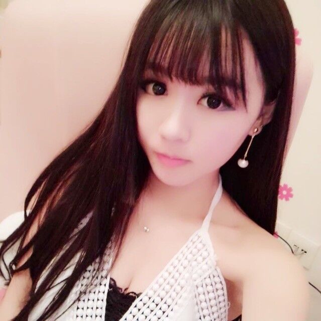 何子怡的主播海报