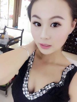 兄弟哪跑主播照片