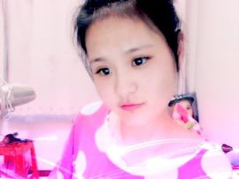 欢乐月儿宝贝主播照片