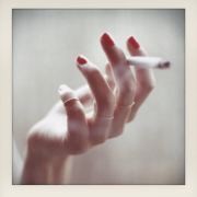 昵称违规，请重新修改