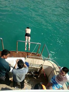 藏匿心头主播照片