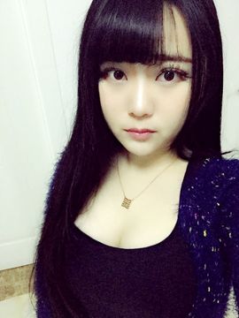 小小西521主播照片
