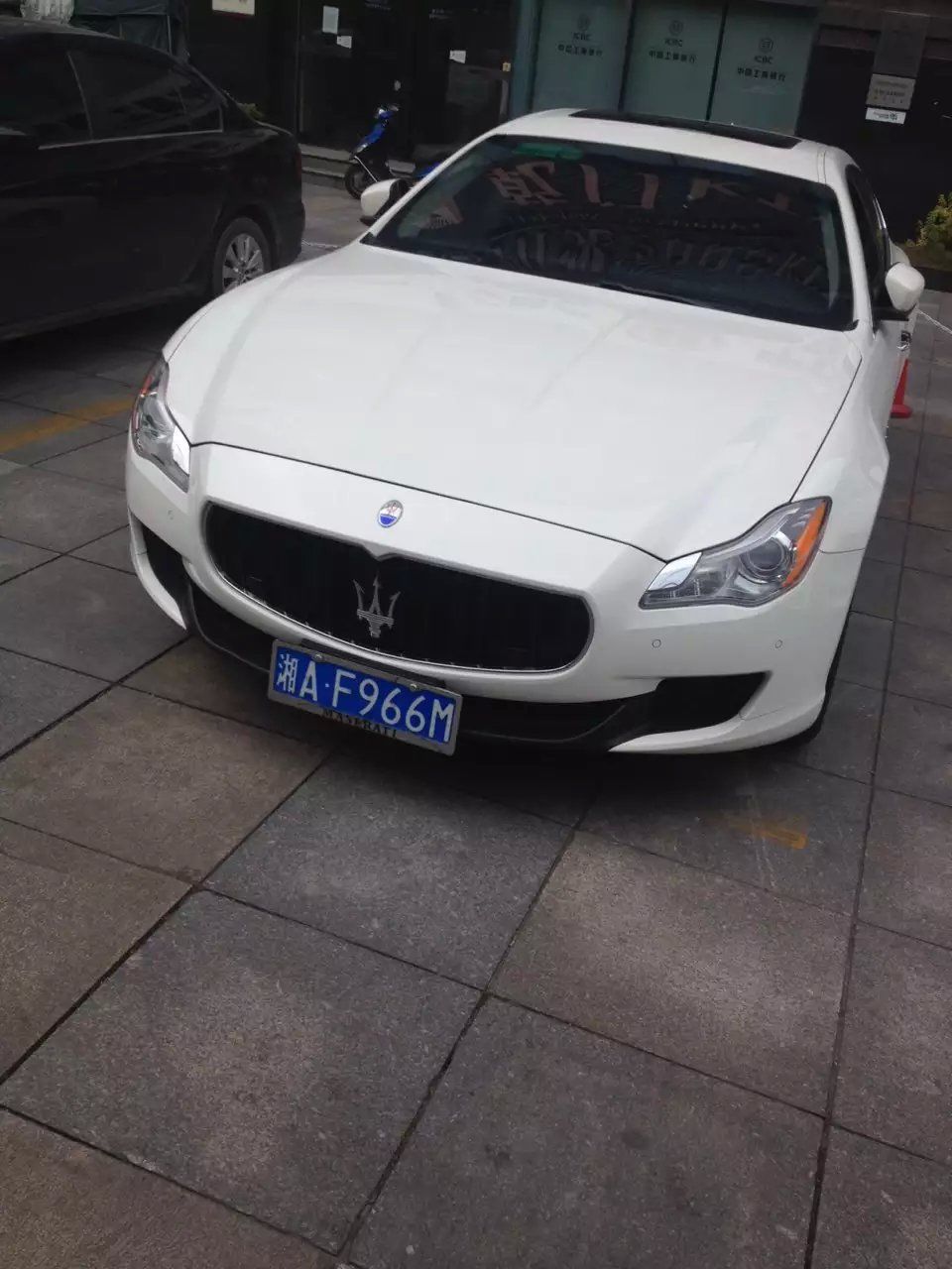 强哥稀罕你的主播照片