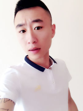 亮大大主播照片