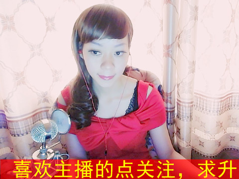 №☂女神✔➱精♛海报