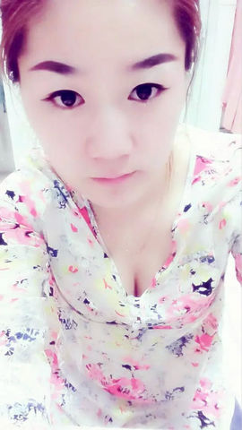 上蒂宠儿~小又主播照片
