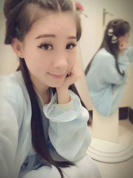 じ★╮凡间精灵小小✿主播照片