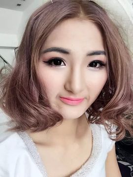 模特~雅宝儿主播照片