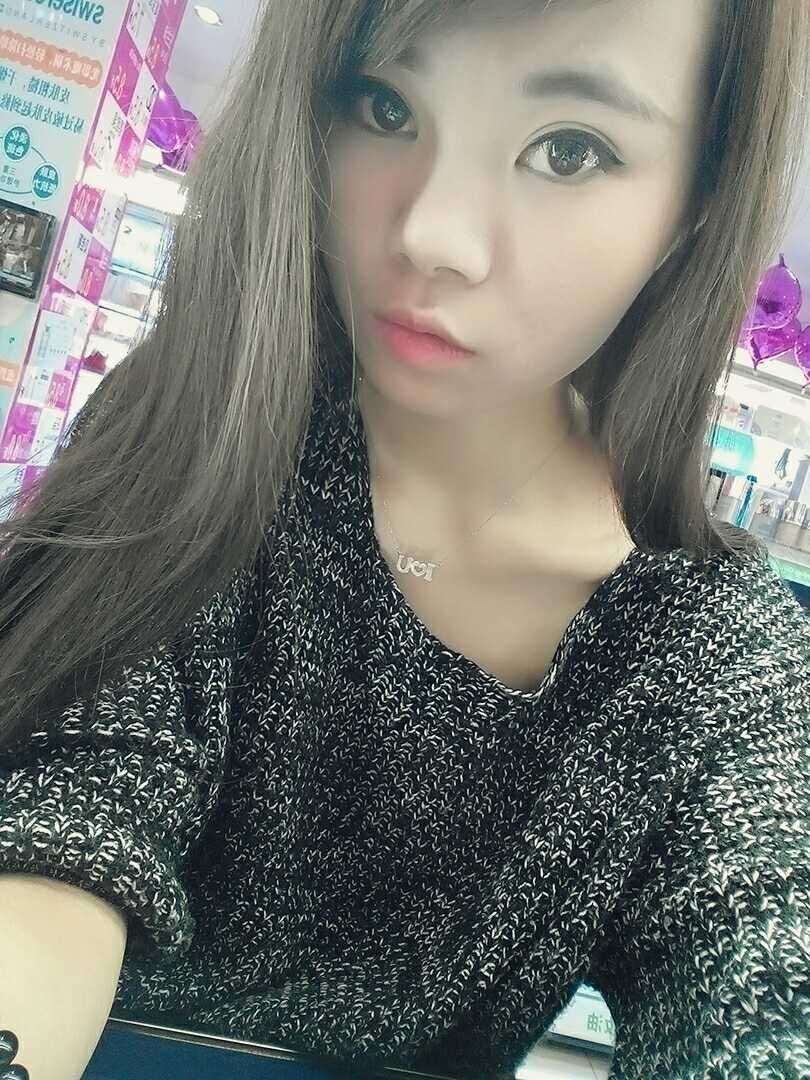 含熙求守护的主播照片