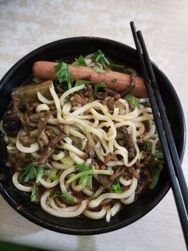 荷曦♫つ主播照片