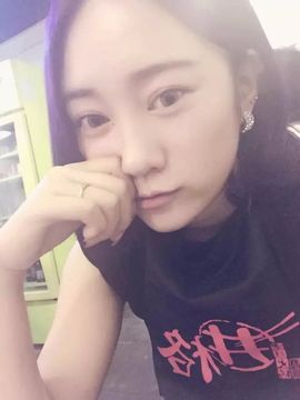 ☞黏人的小妖精☜主播照片