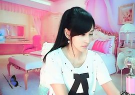 じ筱北呀の爱臭美主播照片