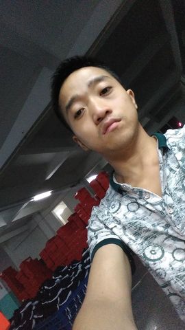 姚发明主播照片