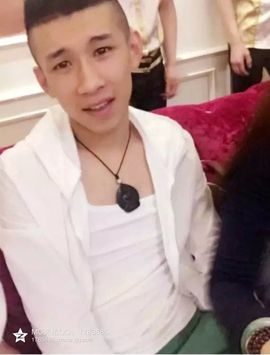 我的名字是顾毅主播照片